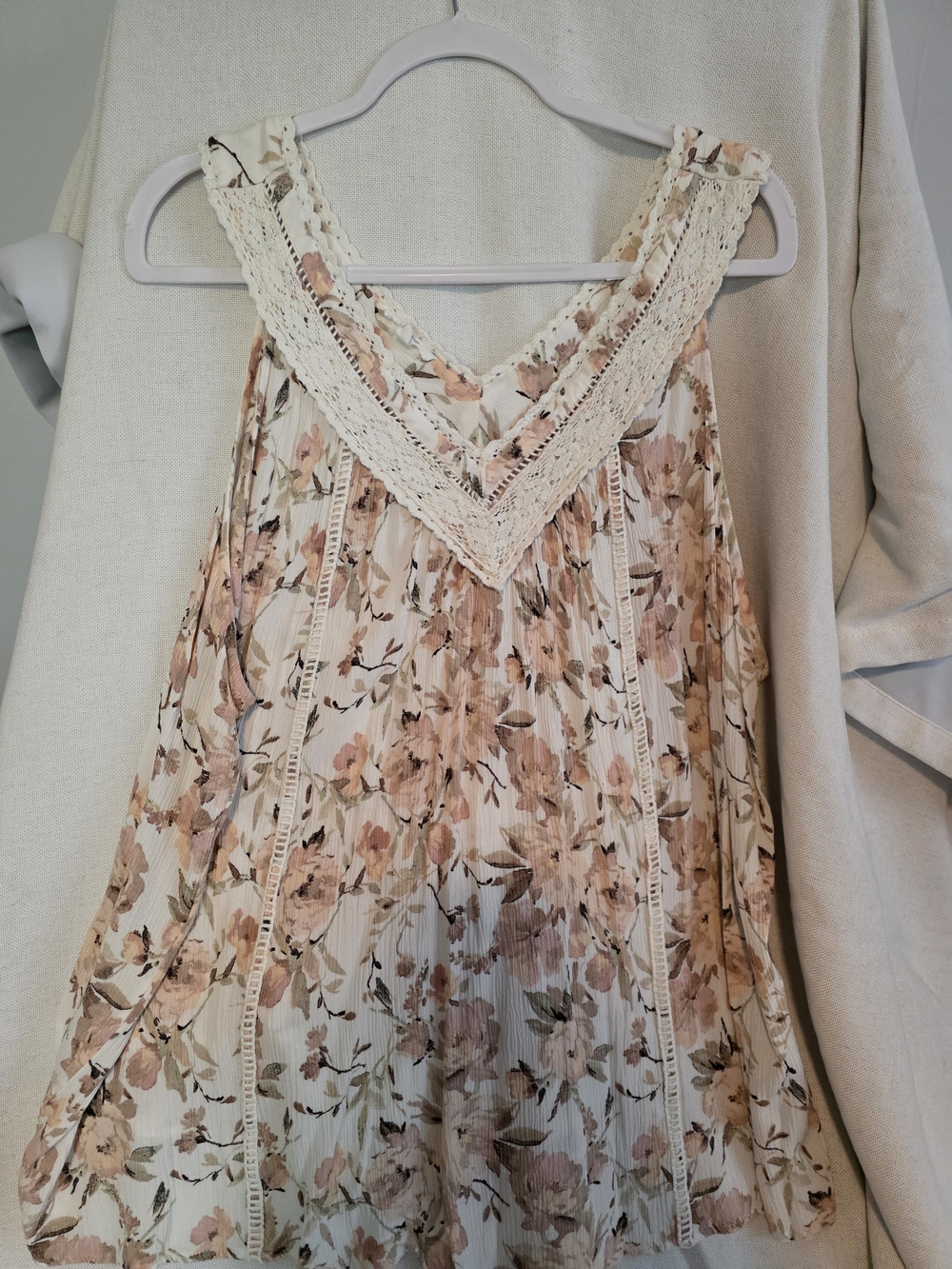 Maurices Cream Floral Lace-Trim Camisole